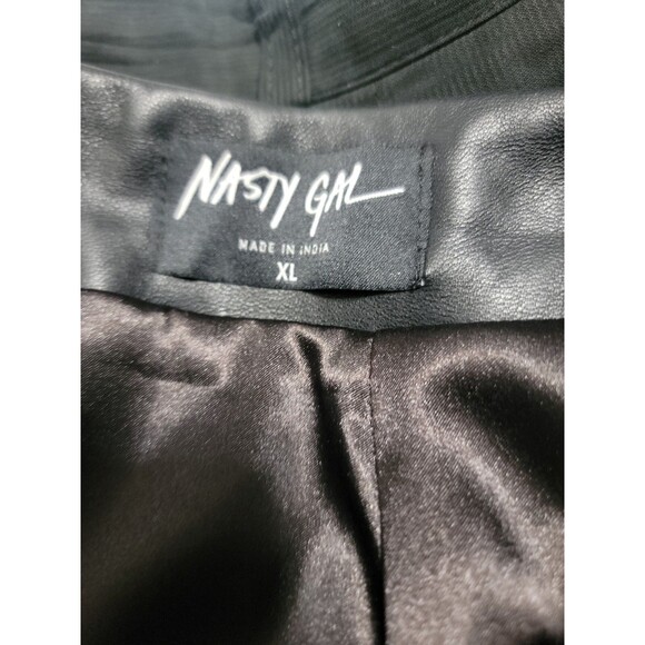 Nasty Gal Black Genuine Leather Silver Studded Mini Skirt Punk Bloggers FestivaL - Picture 8 of 8